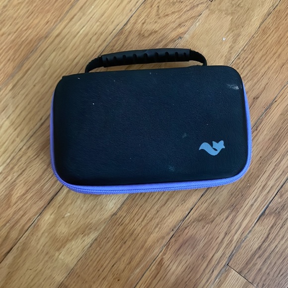 bottom half of new Nintendo 2DS XL purple (FOR PARTS ONLY) + 13 games and more - Picture 4 of 11